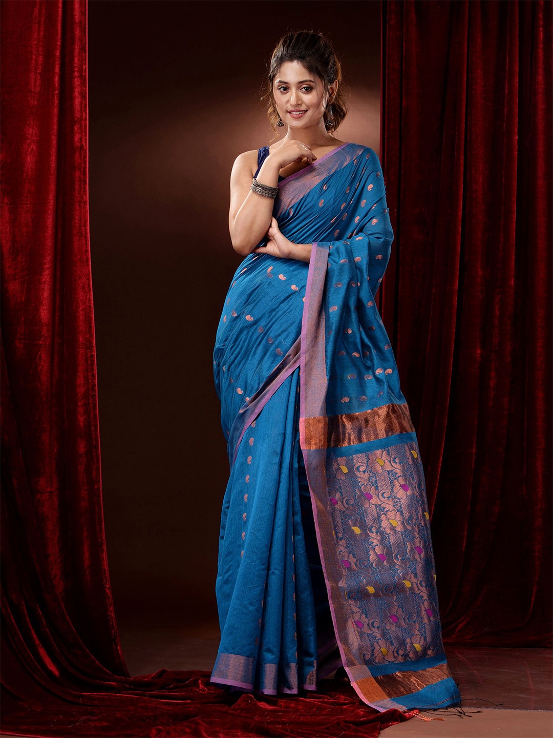 

Charukriti Woven Design Zari Saree, Blue