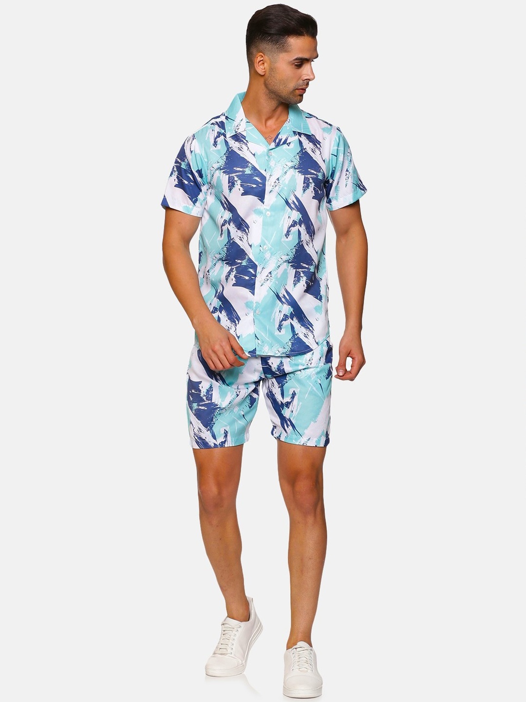 

Tusok Men Printed Shirt With Shorts, White