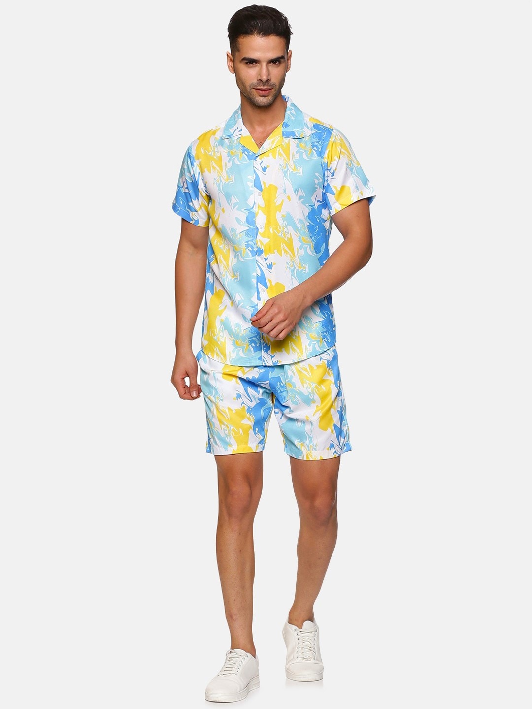 

Tusok Men Printed Shirt With Shorts, Blue