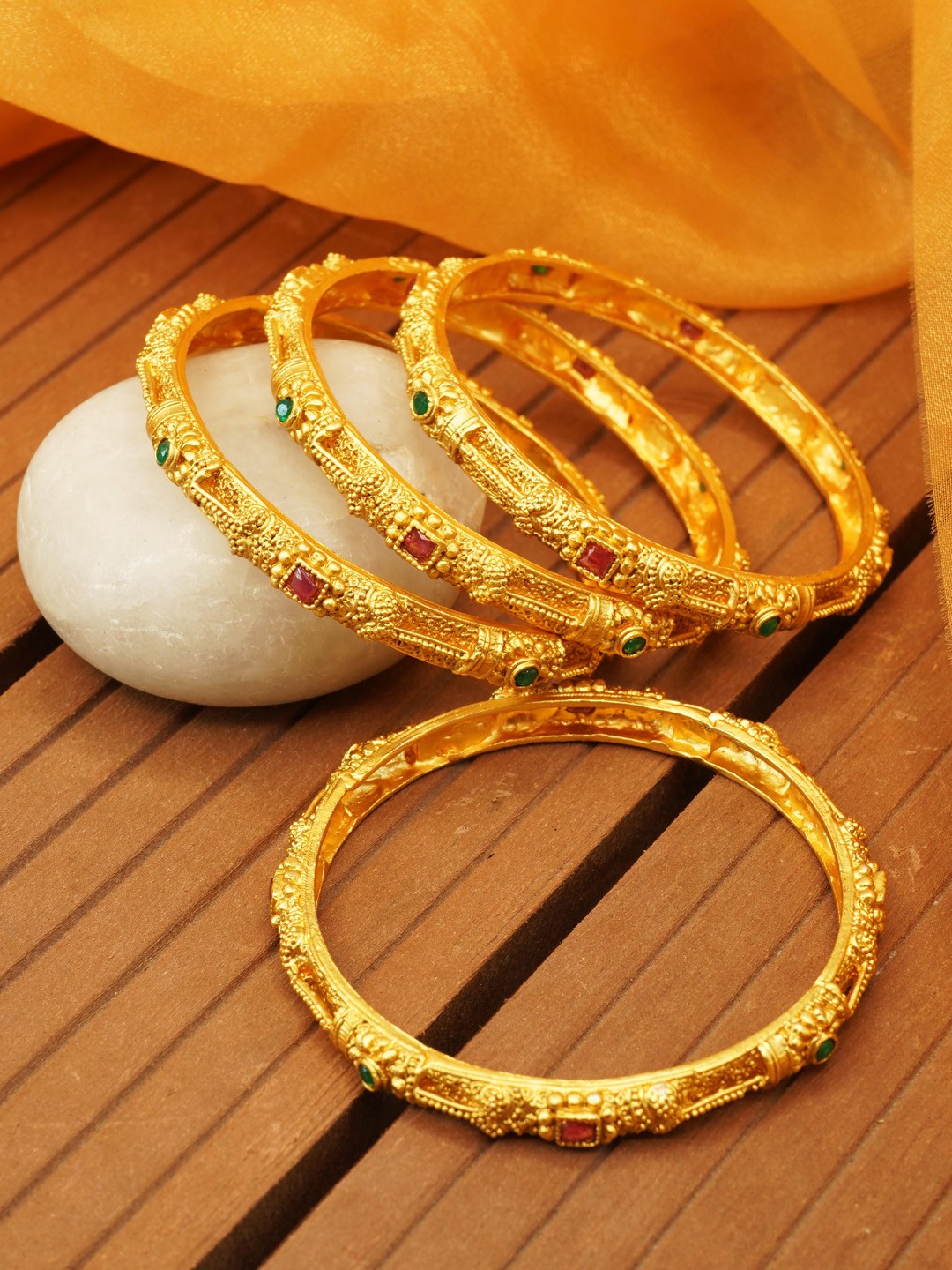 

GRIIHAM Set Of 4 Gold-Plated & AD Studded Bangle
