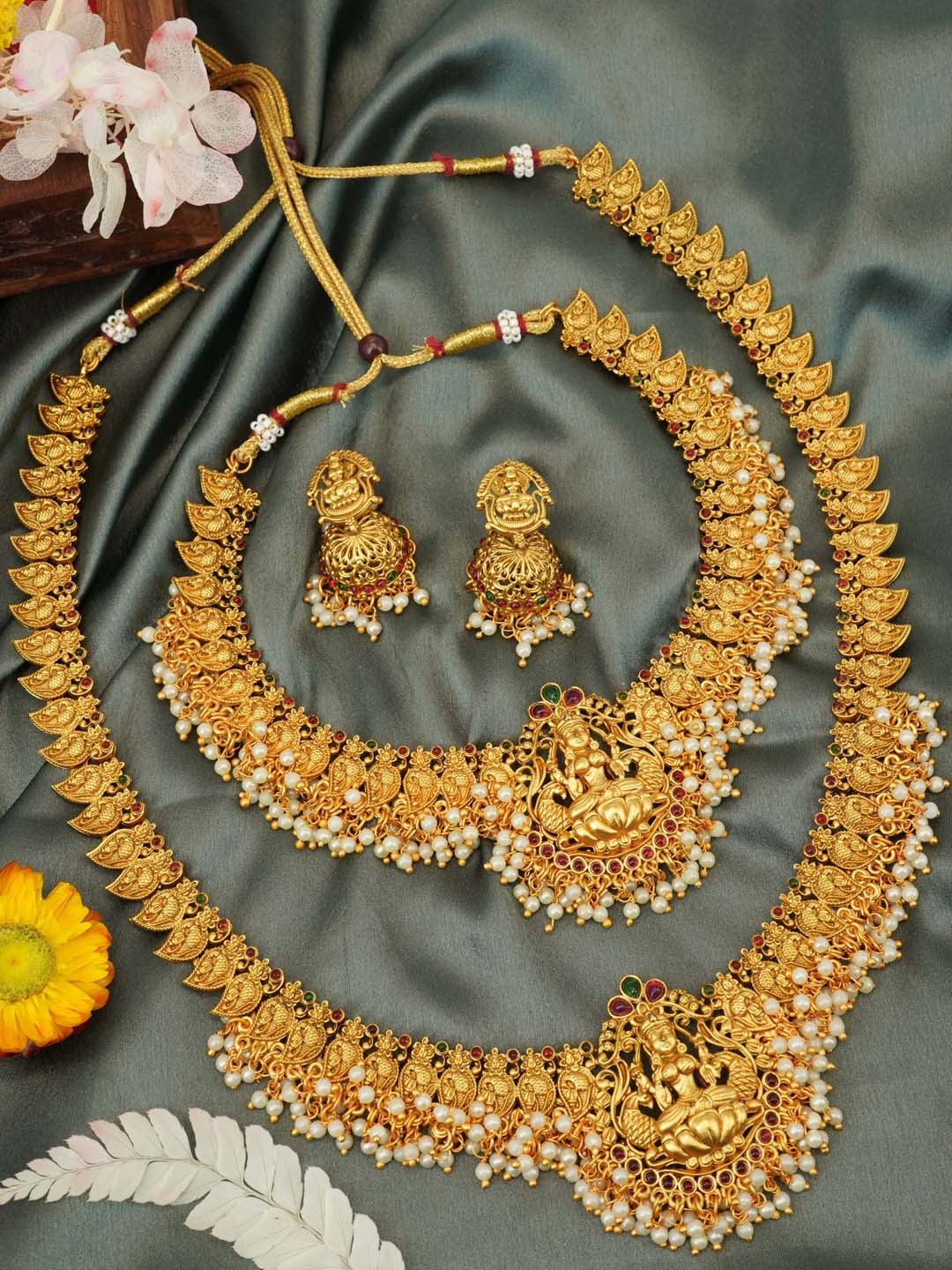 

GRIIHAM Set Of 2 Gold-Plated AD Stone-Studded & Beaded Jewellery Set