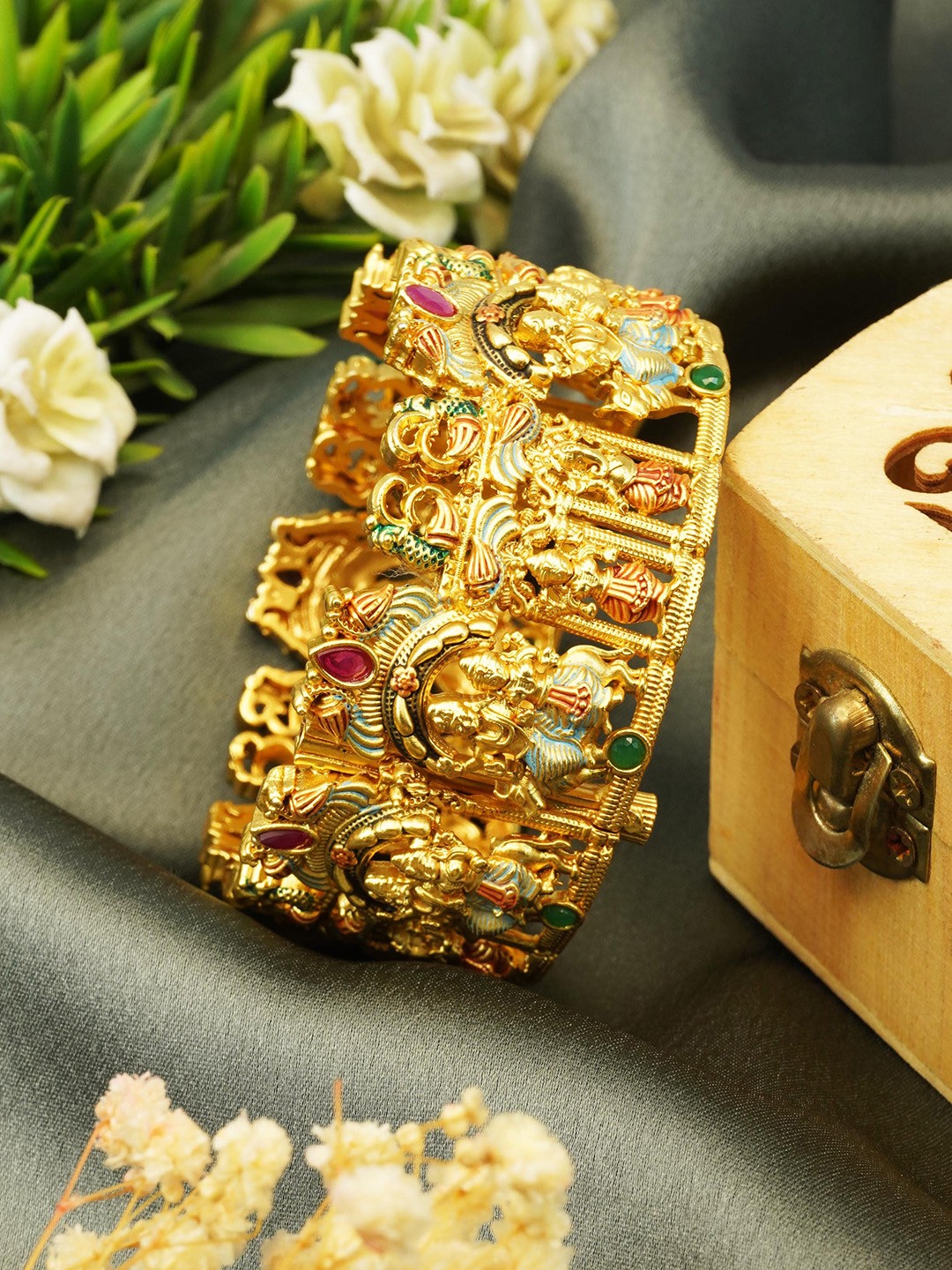 

GRIIHAM Gold-Plated AD Studded Laxmi & Ganesha Kada Bangle