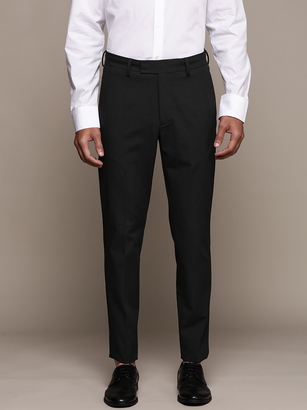 

MANGO MAN Men Slim Fit Sustainable Formal Trousers, Black
