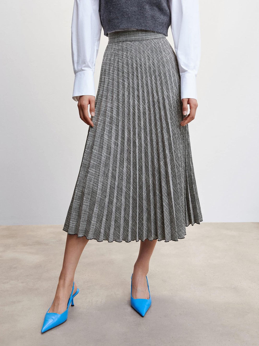 

MANGO Self-Checked Accordion Pleated Midi Skirt, Grey