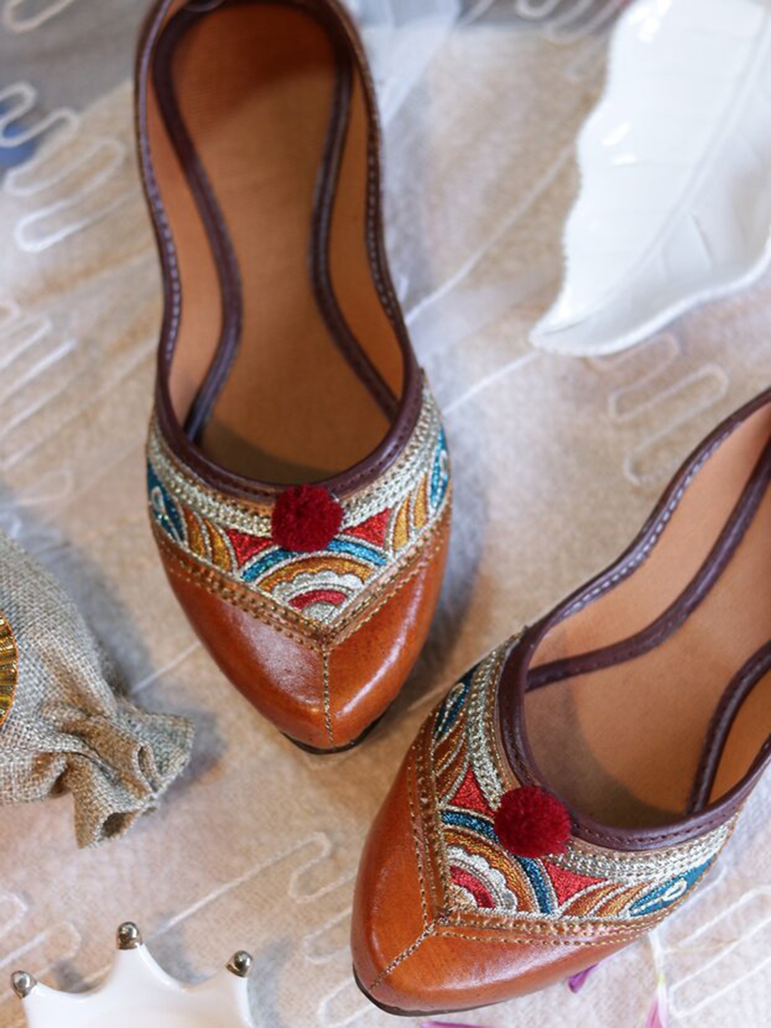 

GLAM STORY Women Woven Design Mojaris, Brown