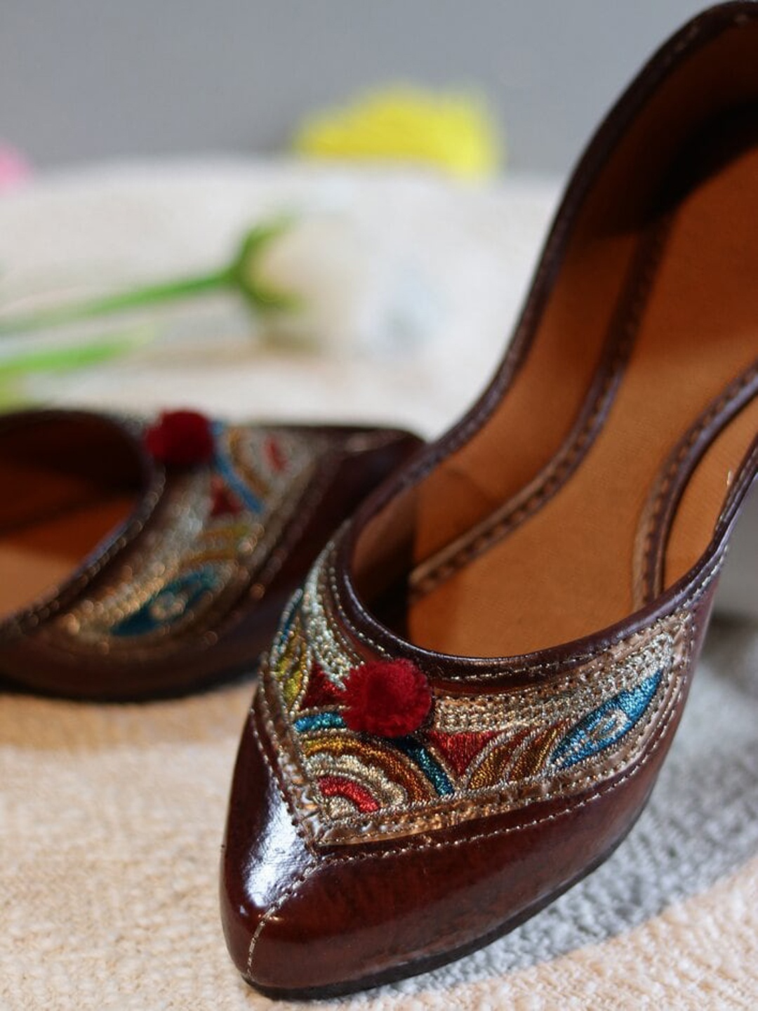 

GLAM STORY Women Woven Design Mojaris, Brown