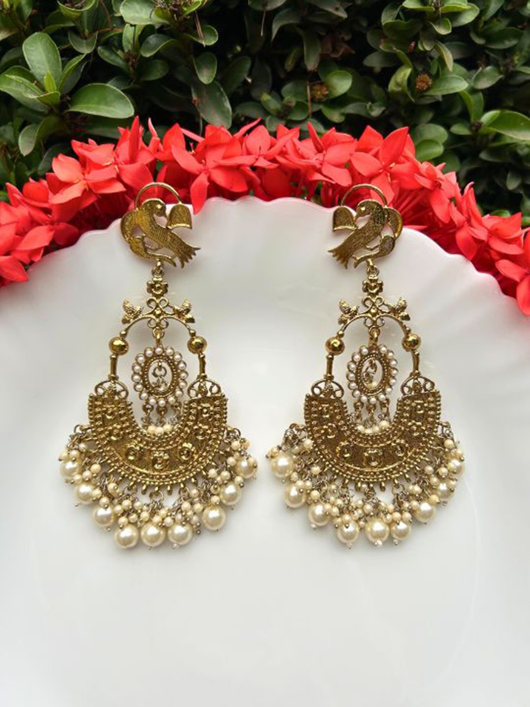 

LAIDA Gold-Toned Contemporary Chandbalis Earrings