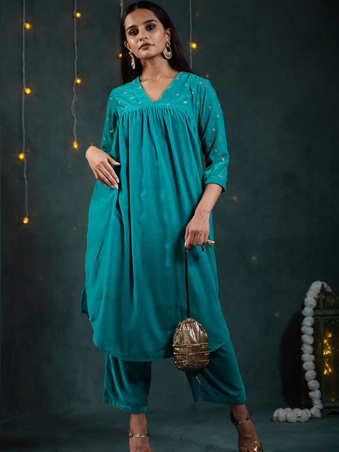

Swtantra Women Empire Kurta With Palazzos, Teal