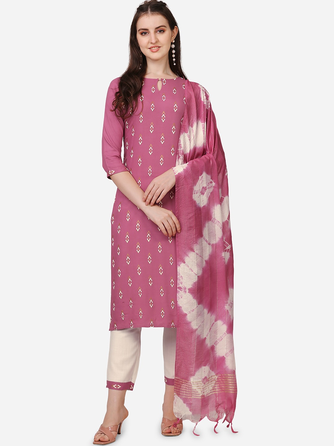 

Happy Design Women Ethnic Motifs Printed Kurta With Trousers & Dupatta, Pink
