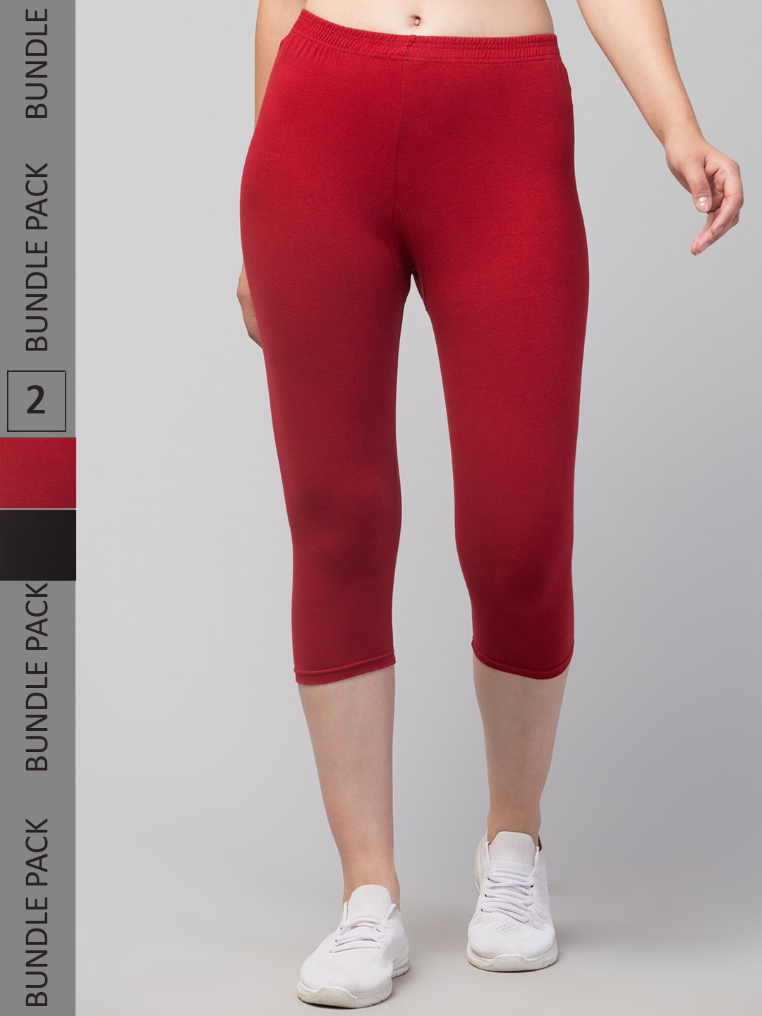 

Apraa & Parma Women Black & Maroon Skinny Fit Capris
