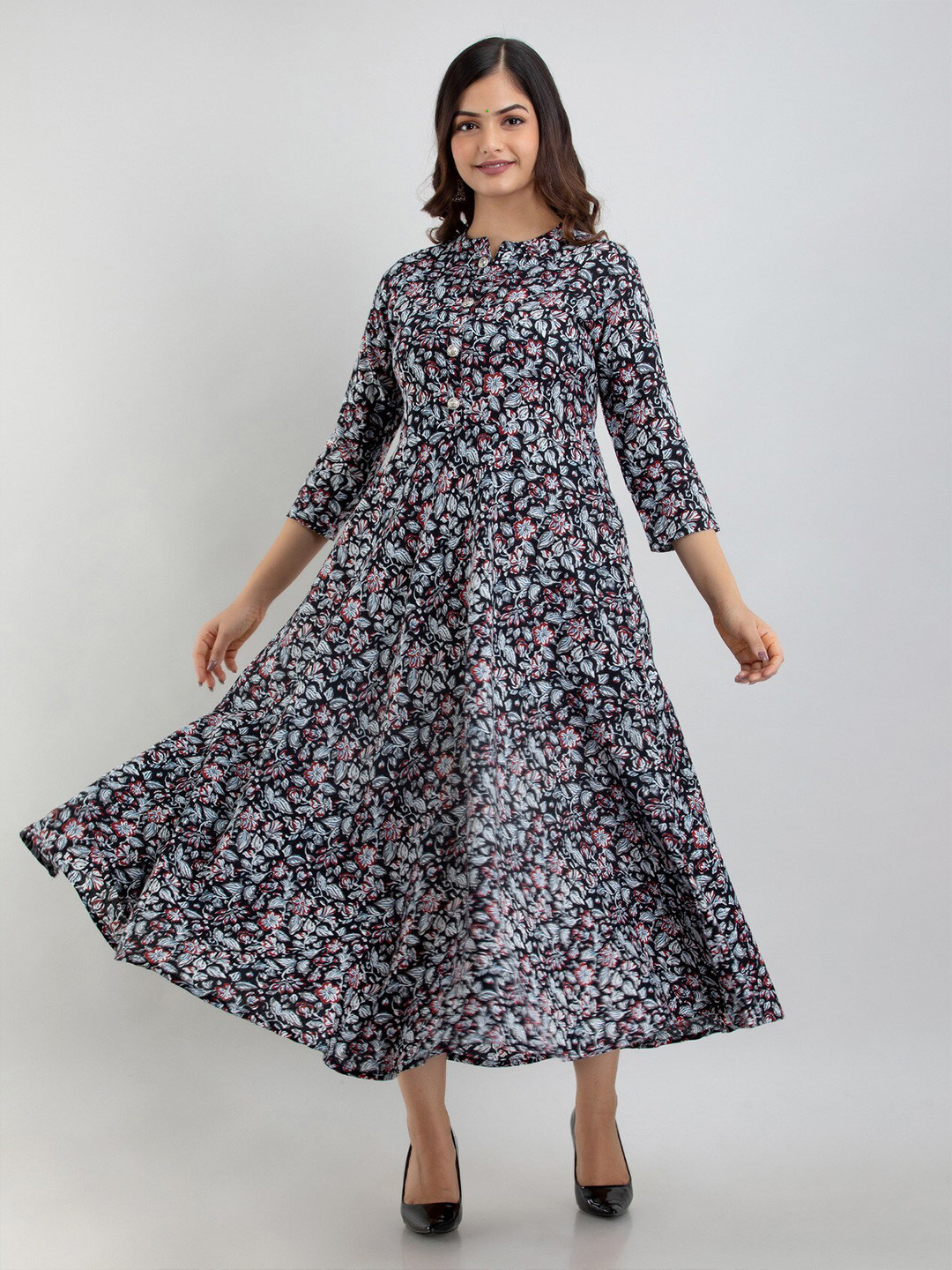 

Women Touch Floral Printed Maxi Dress, Black