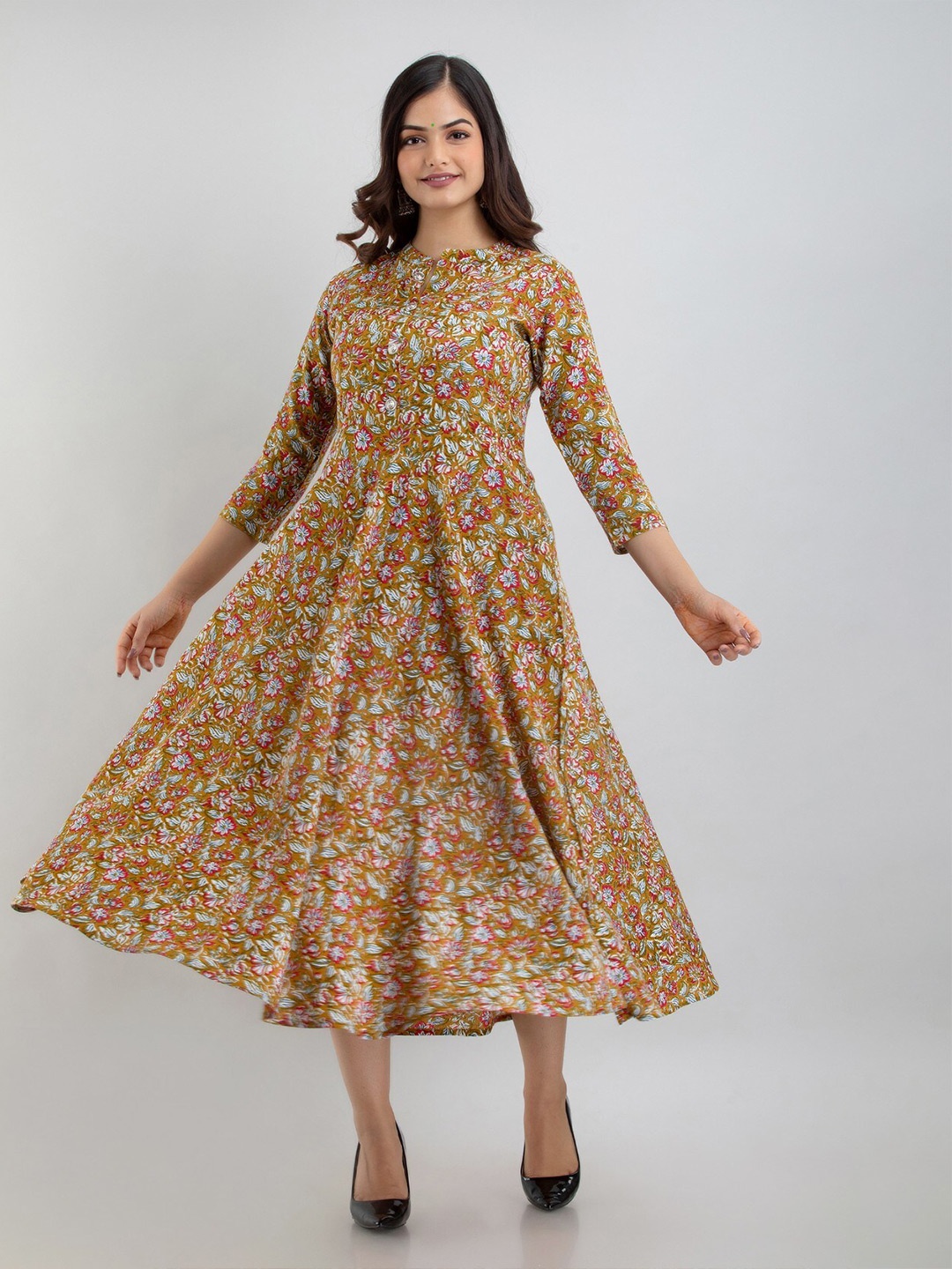

Women Touch Floral Printed Midi Dress, Brown
