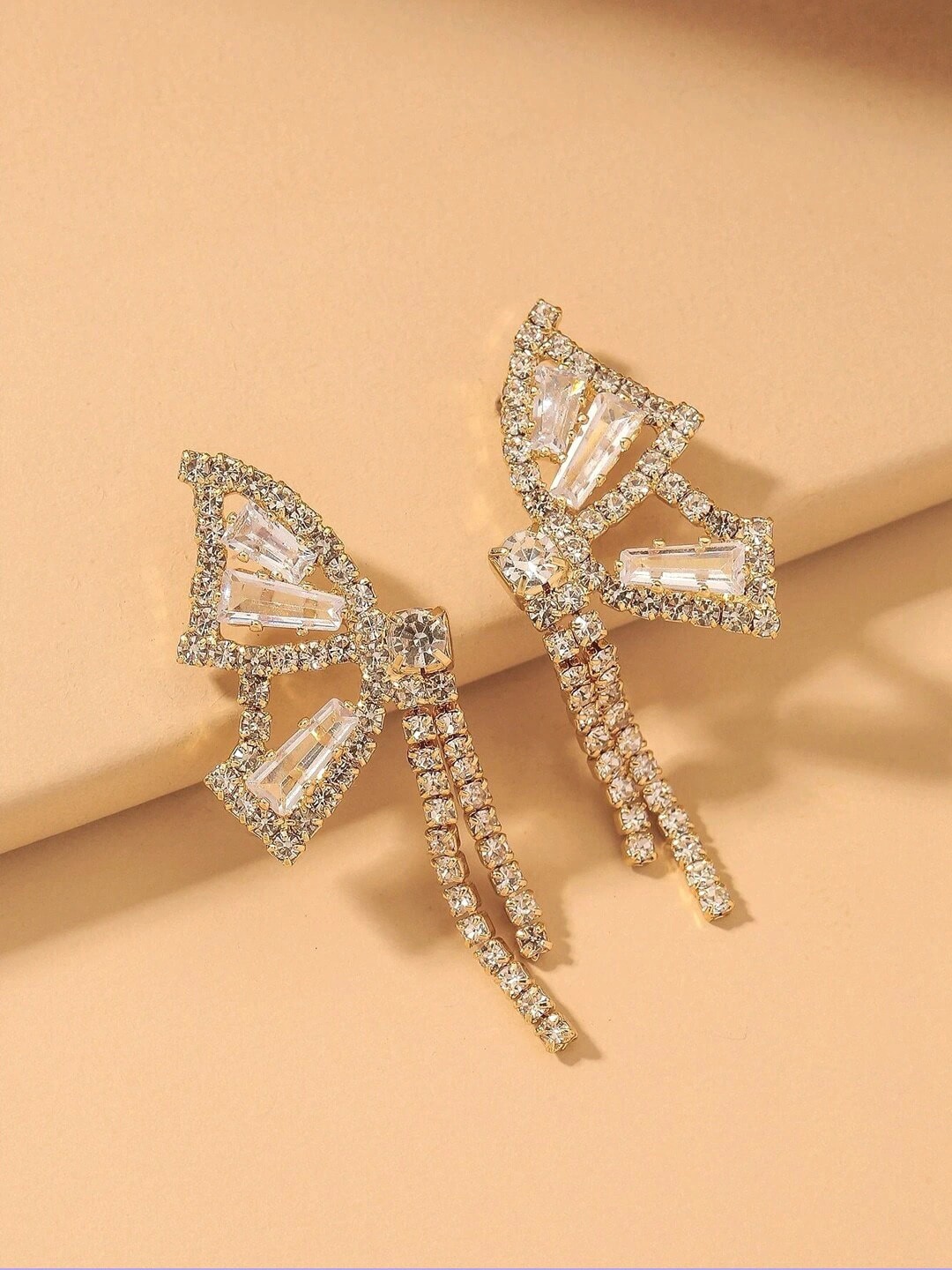 

AVANT-GARDE PARIS Quirky Drop Earrings, Gold