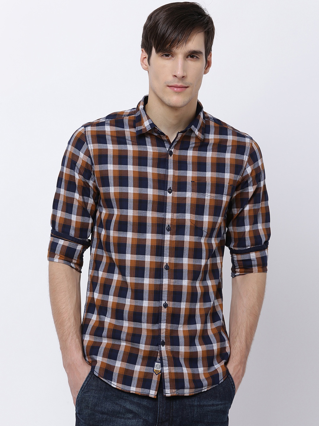 

LOCOMOTIVE Men Navy Blue Slim Fit Checked Casual Shirt