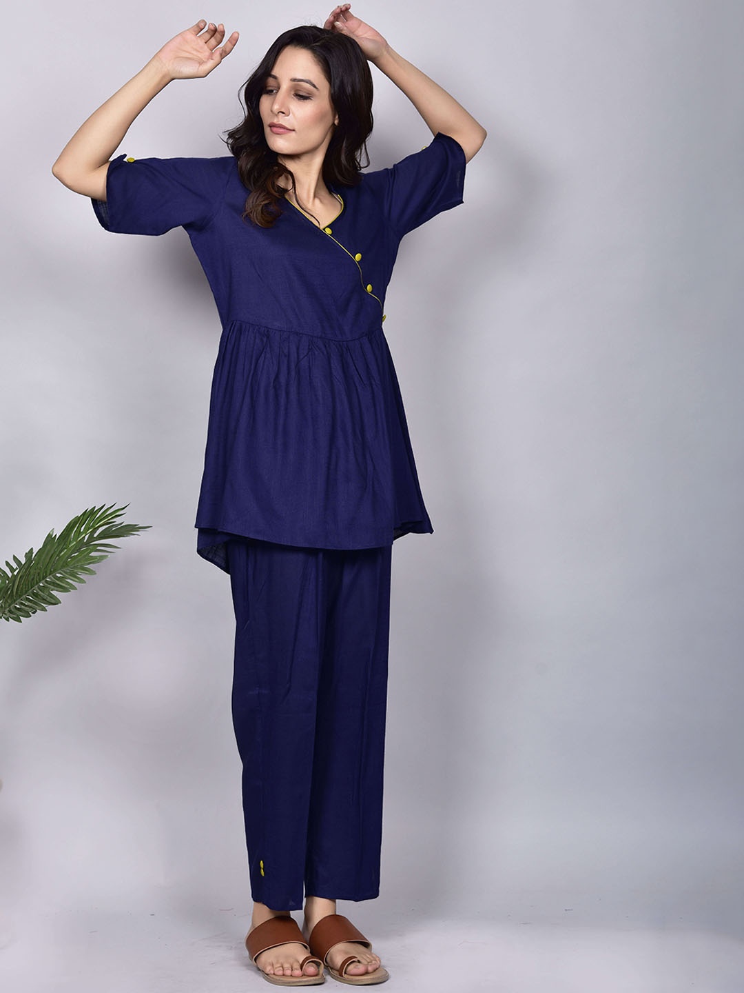 

EMPRESS PITARA Angrakha Kurta with Trousers, Navy blue