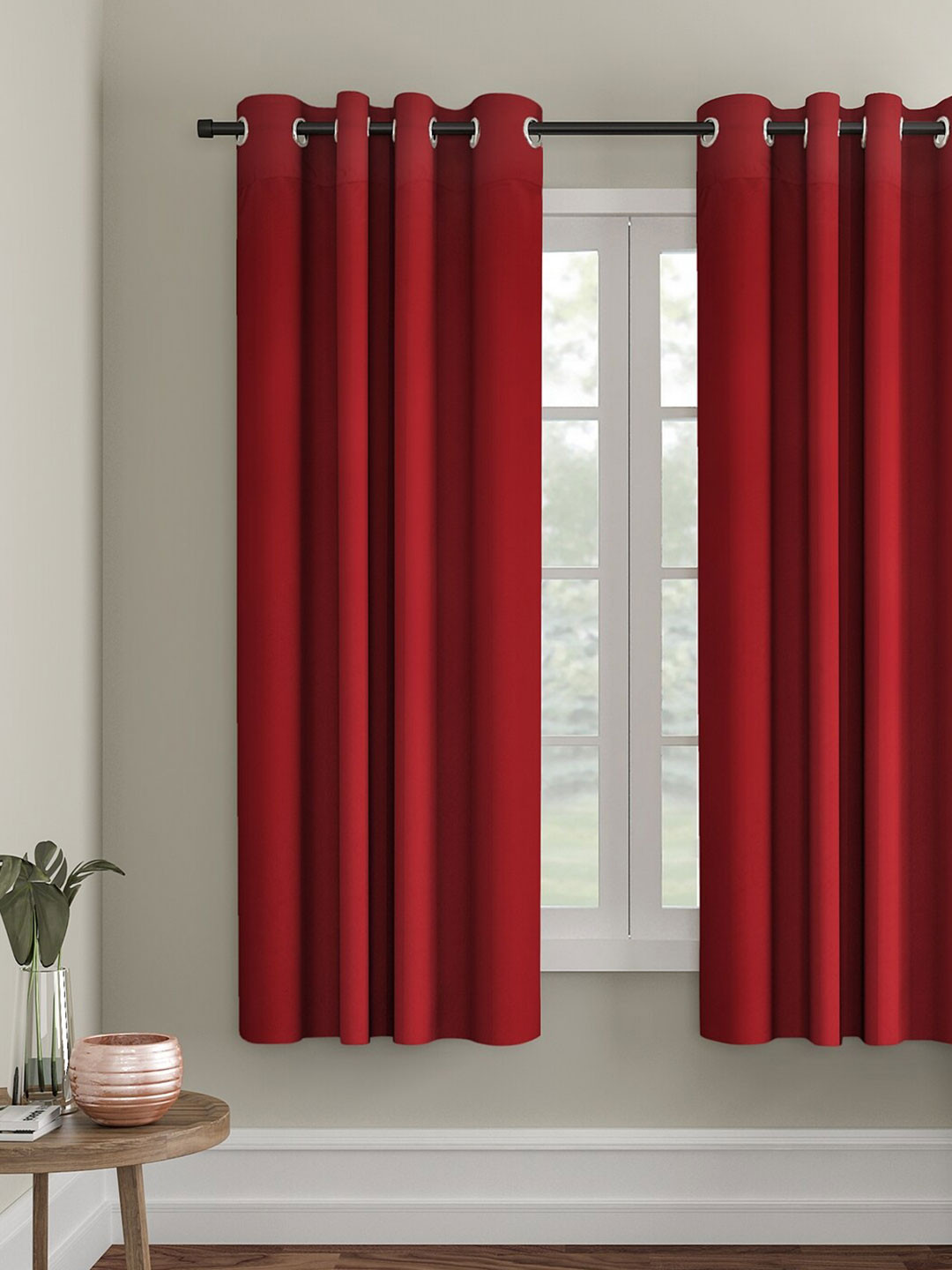 

eyda Red Room Darkening Window Curtain