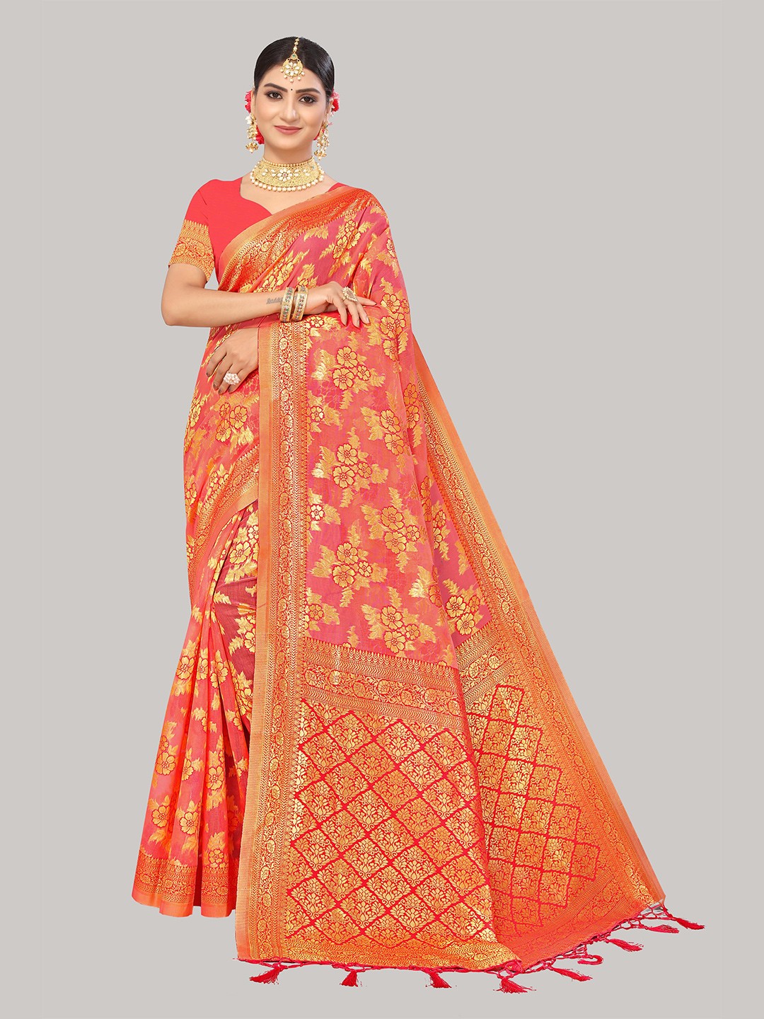 

Mitera Woven Design Zari Banarasi Saree, Peach
