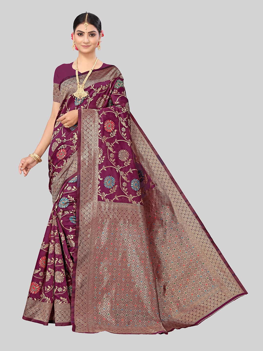

KALINI Floral Zari Silk Blend Banarasi Saree, Burgundy