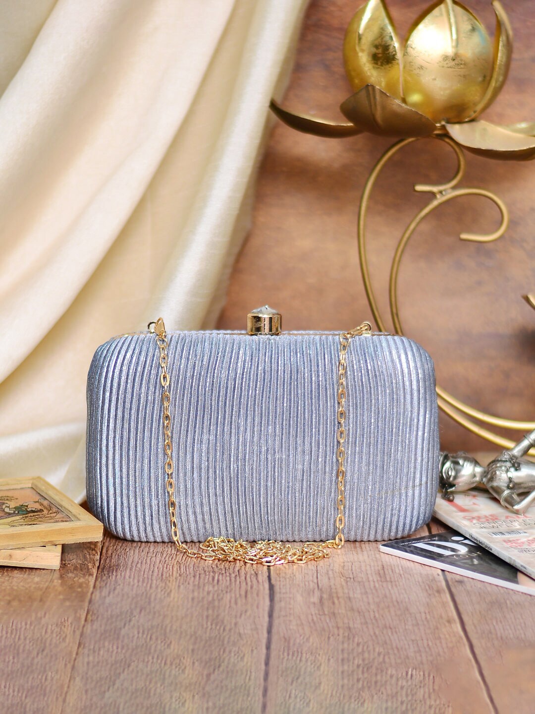 

ARTKLIM Grey Embroidered Embroidered Box Clutch
