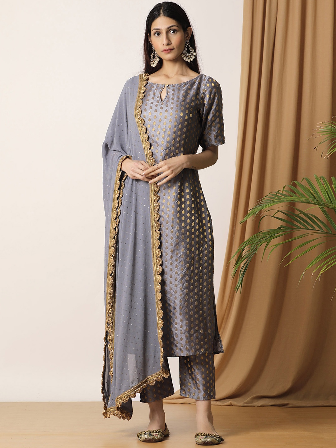 

EMPRESS PITARA Women Kurta with Trousers & With Dupatta, Grey