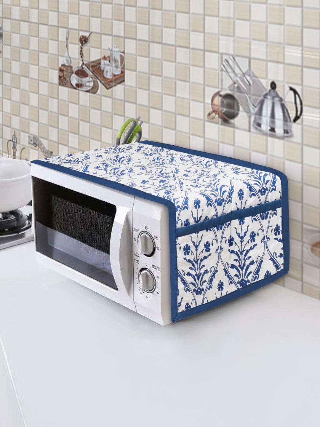 

Rajasthan Decor White & Blue Printed Quilted Cotton Appliance covers