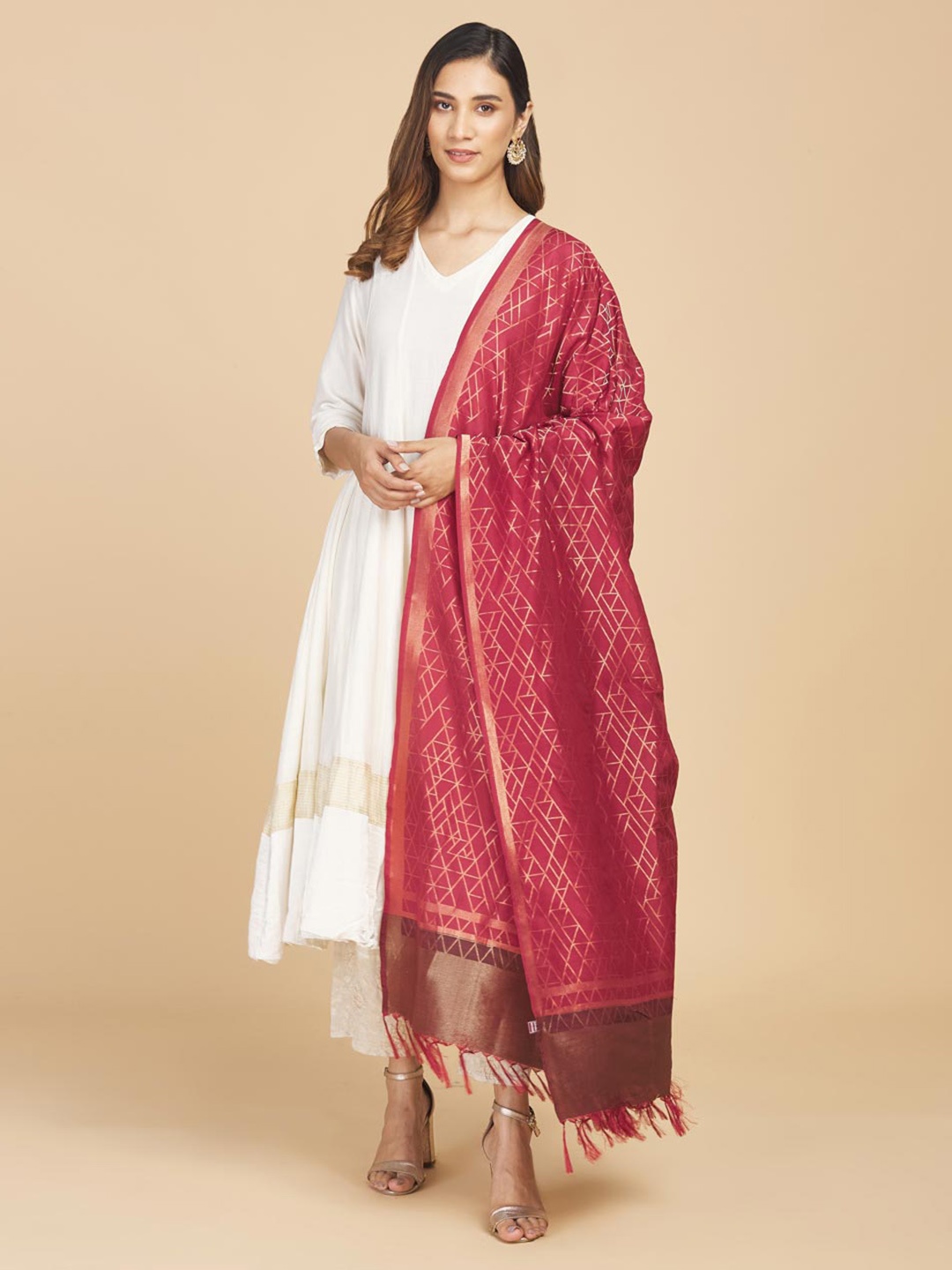 

Fabindia Woven Design Dupatta with Zari, Maroon