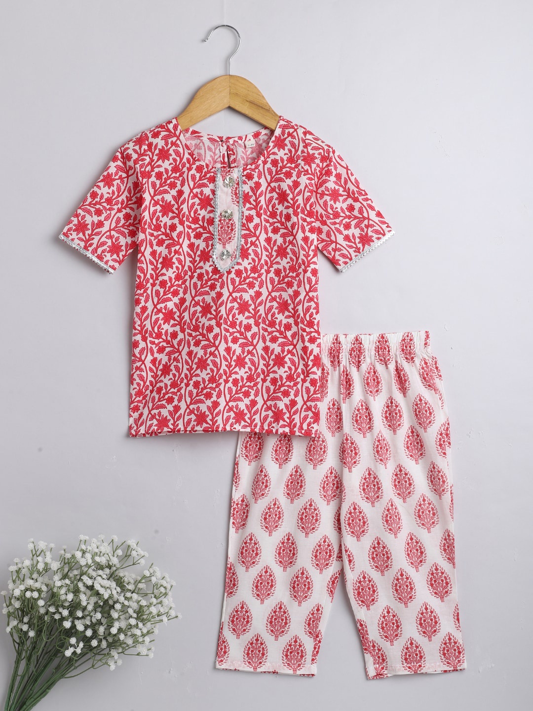 

The Magic Wand Girls Ethnic Motifs Printed Gotta Patti Pure Cotton Kurti with Trousers, Red