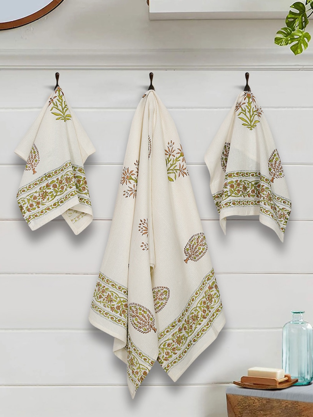 

Rajasthan Decor Set Of 3 Cream & Green Hand Block Printed 150 GSM Cotton Towel Set