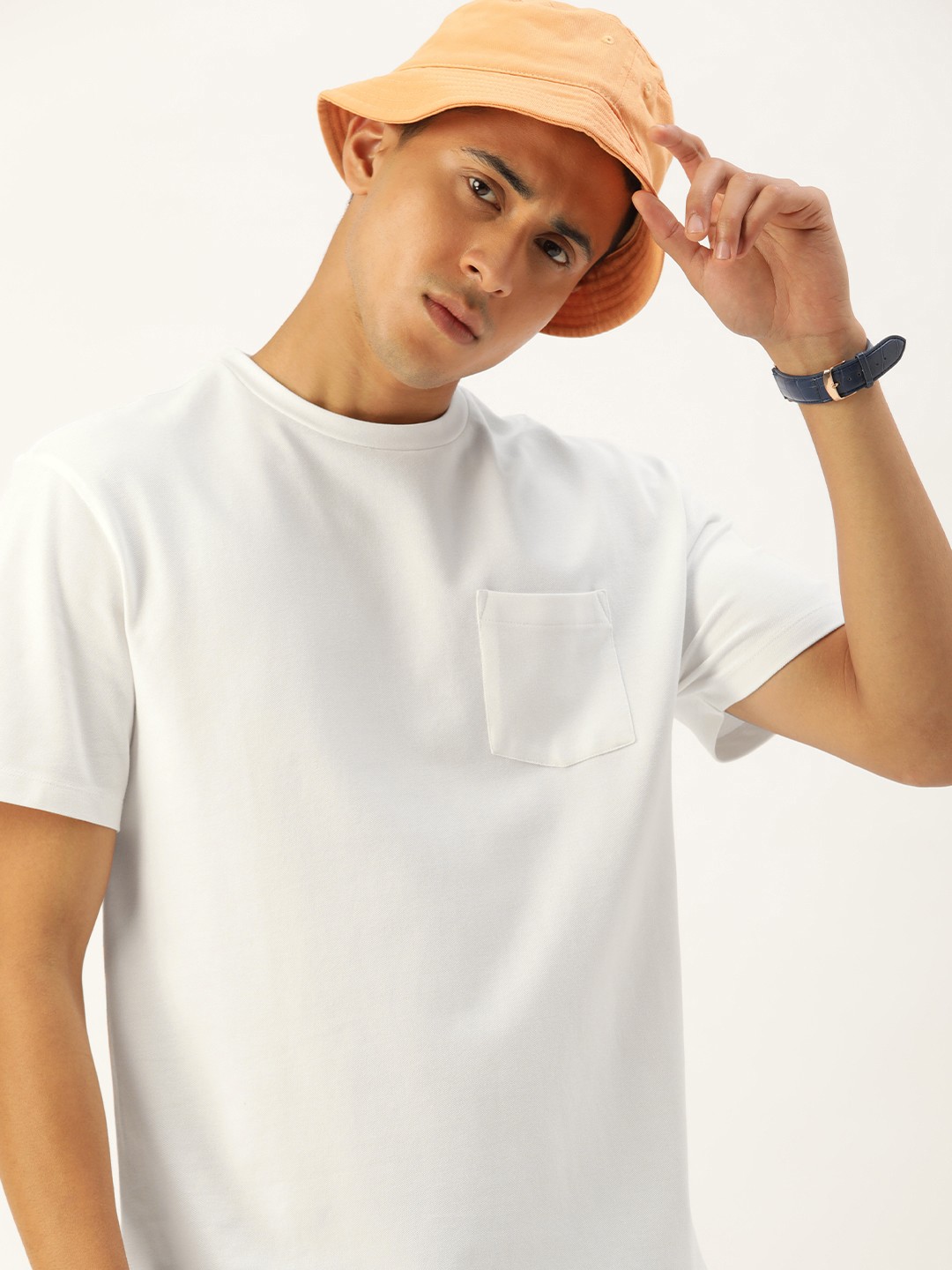 

Kook N Keech Men Relaxed Fit T-shirt With Pocket Detail, White