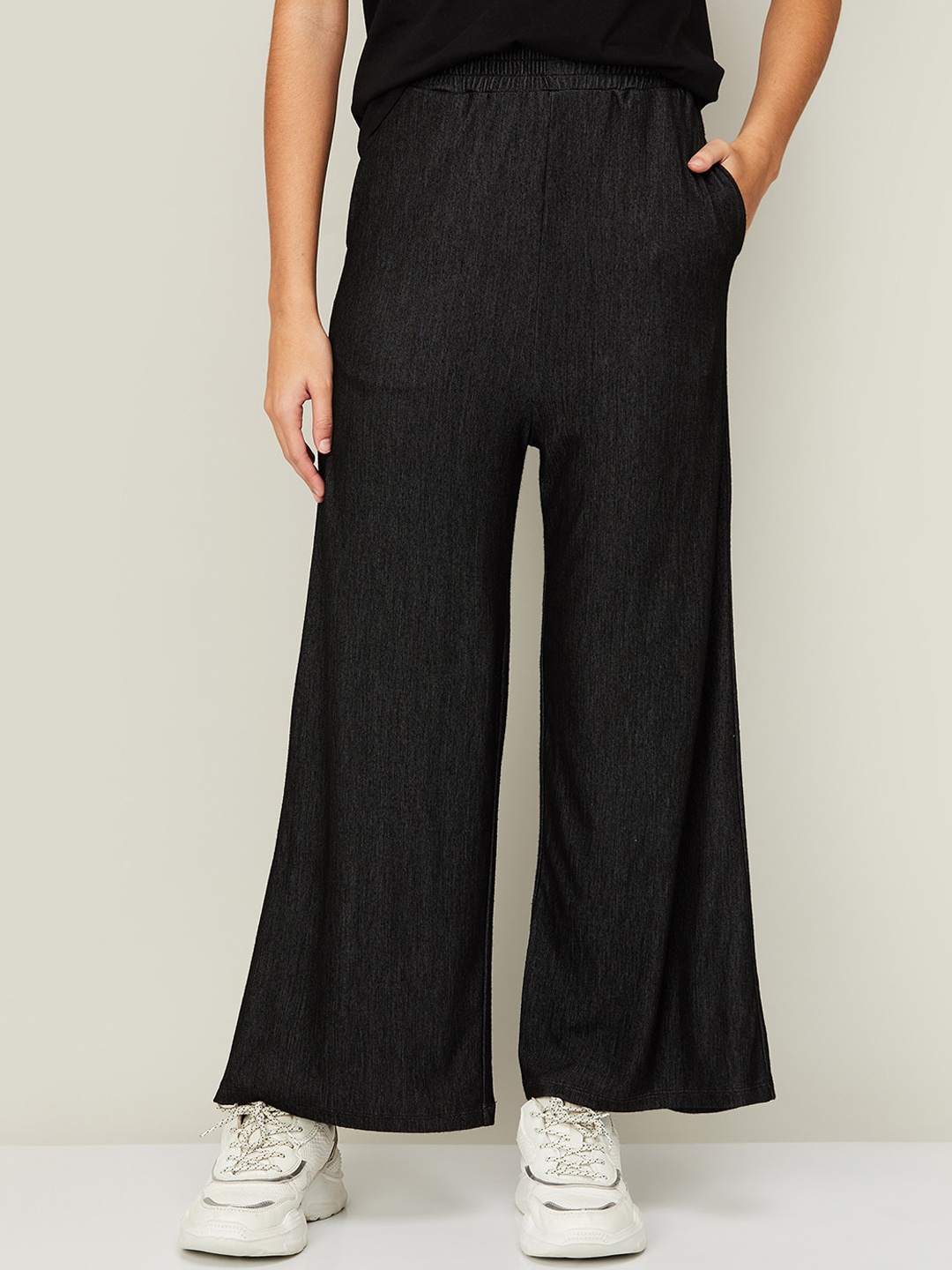 

Ginger by Lifestyle Women Regular Fit Parallel Trouser, Black