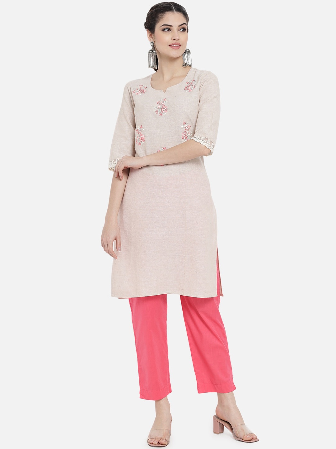 

Meeranshi Floral Embroidered Thread Work Cotton Kurta, Off white
