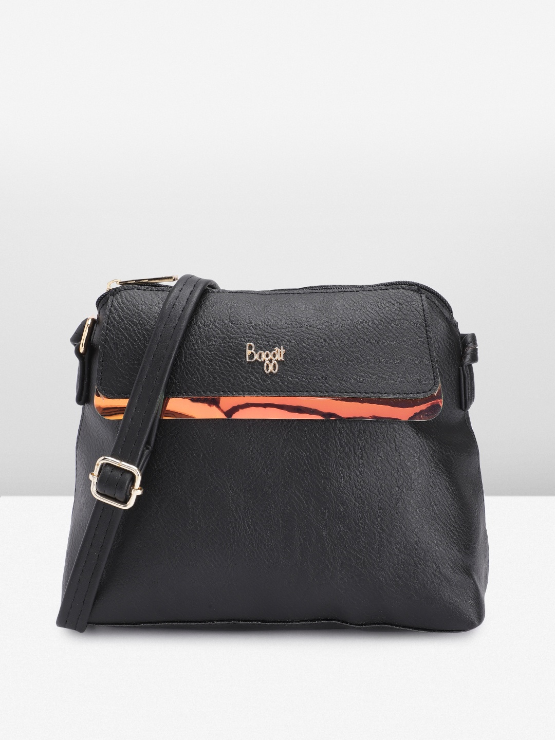

Baggit Textured Sling Bag, Black