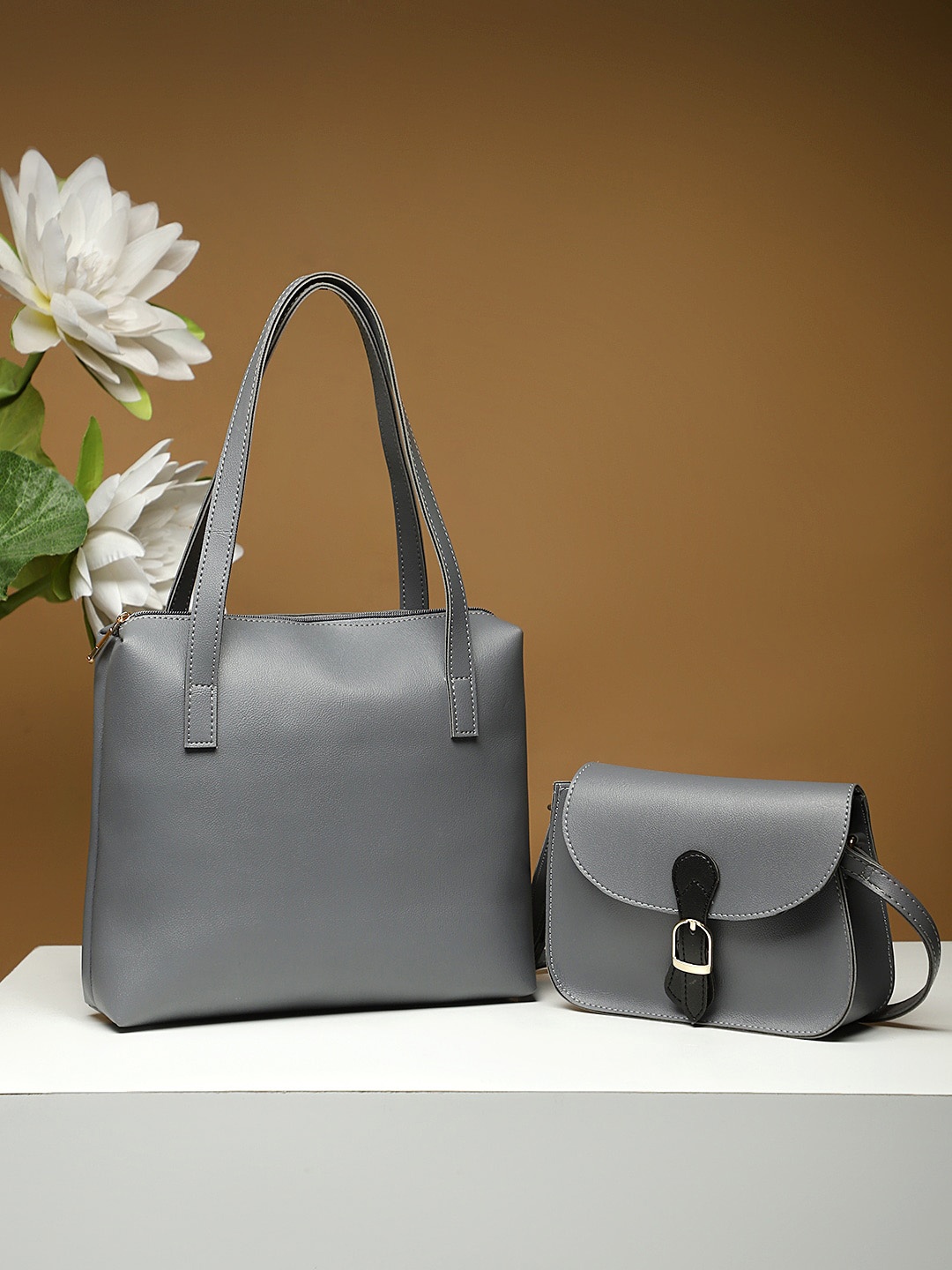 

LEGAL BRIBE PU Structured Shoulder Bag, Grey