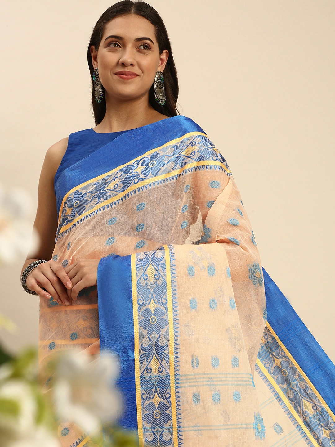 

DESH BIDESH Woven Design Pure Cotton Taant Saree, Coral