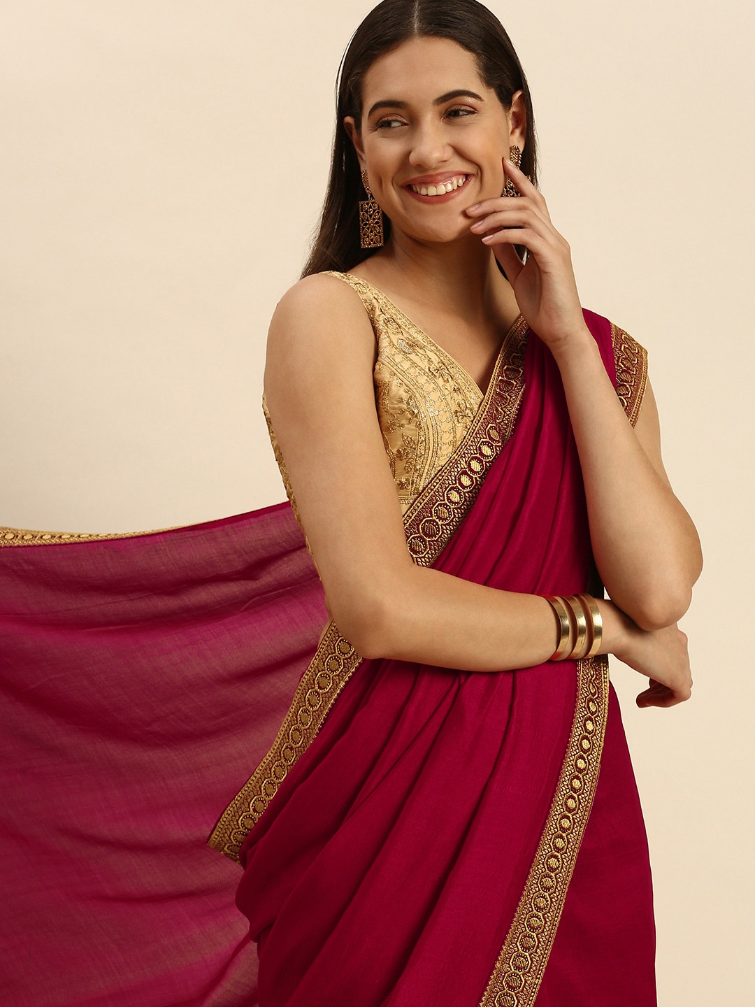 

MOHEY Zari Art Silk Saree, Red