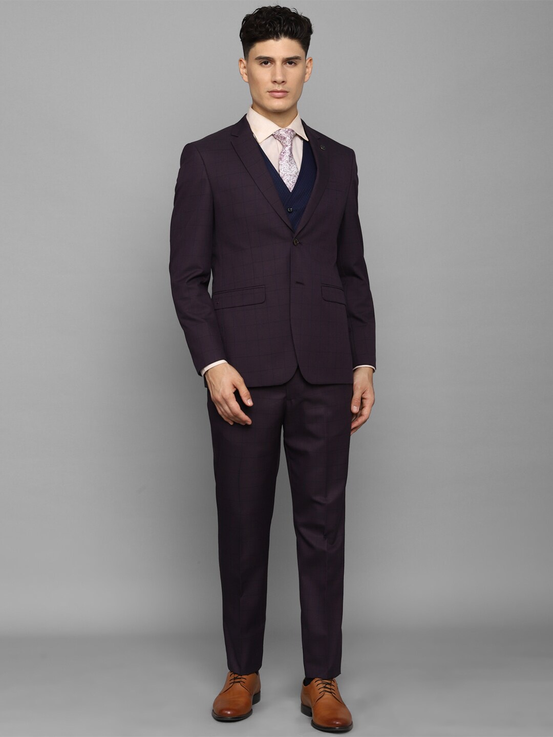 

Allen Solly Men Checked Slim-Fit Single Breasted Suits, Burgundy