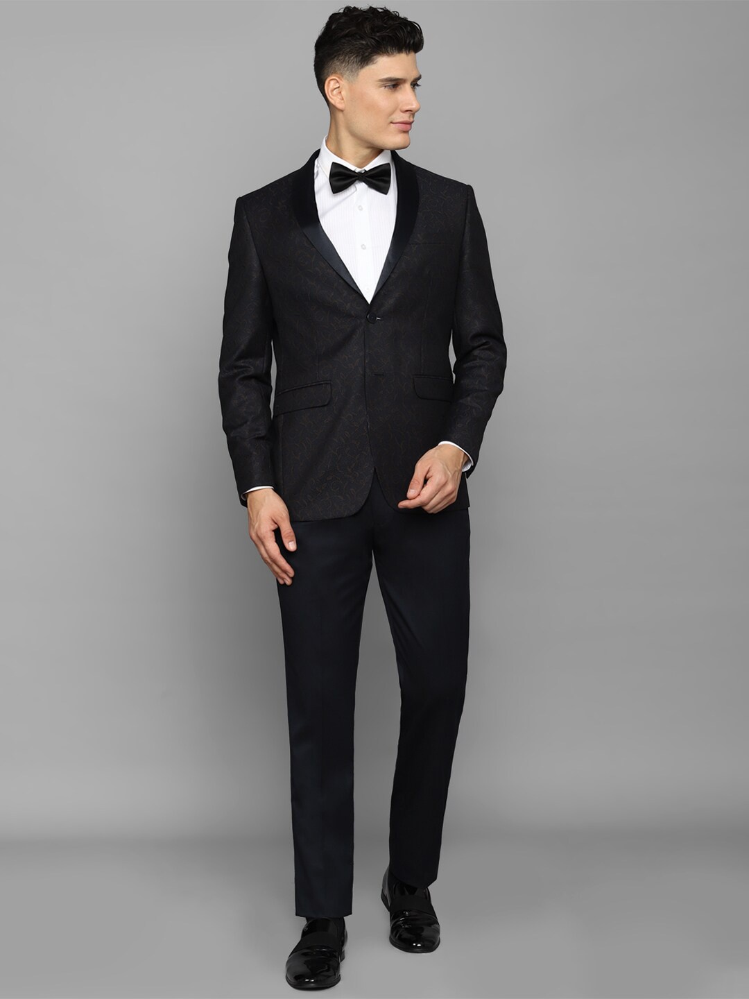 

Allen Solly Men Printed Slim-Fit Single-Breasted Suit, Black