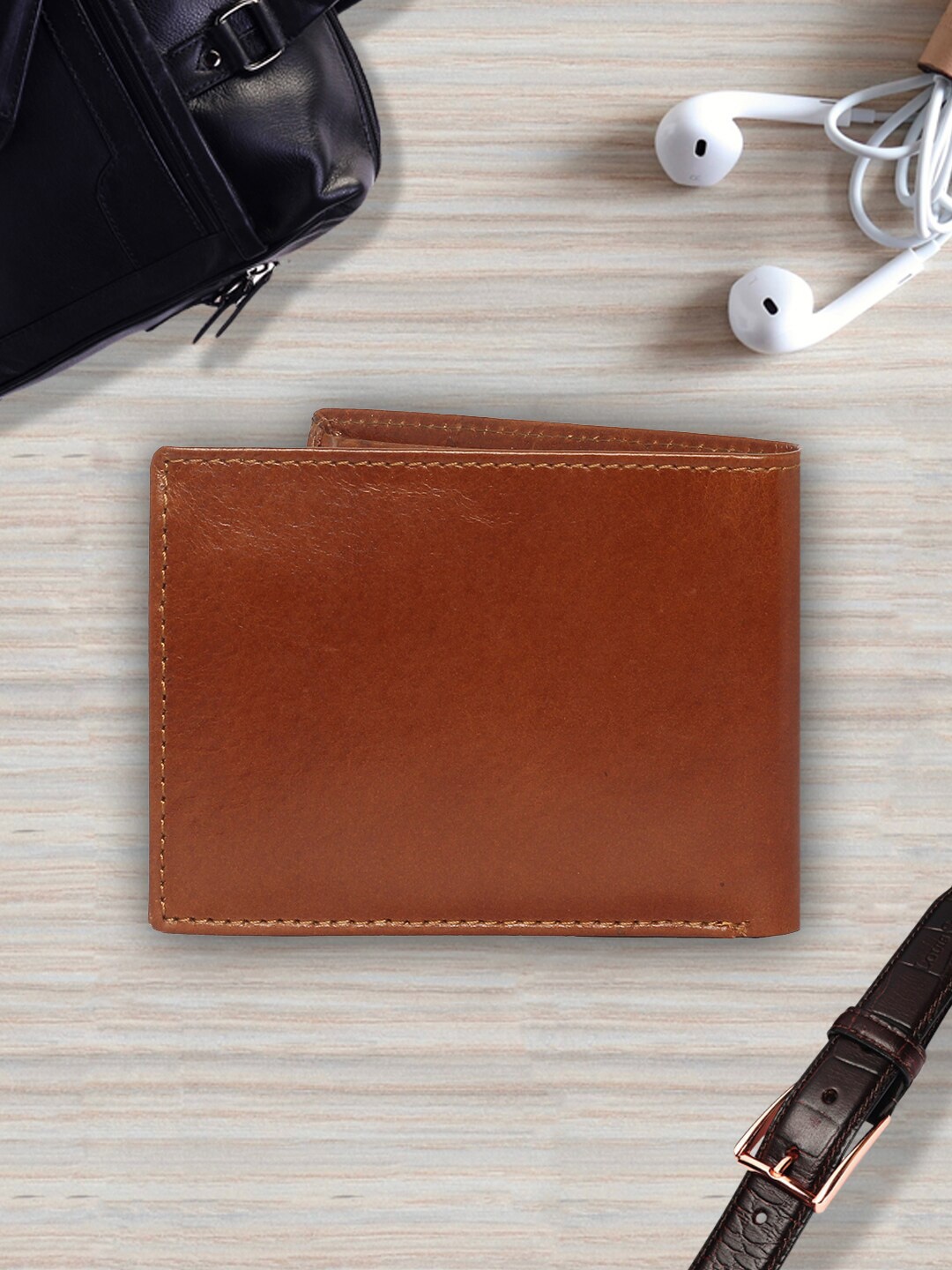 

LOUIS STITCH Men Leather Three Fold Wallet, Tan
