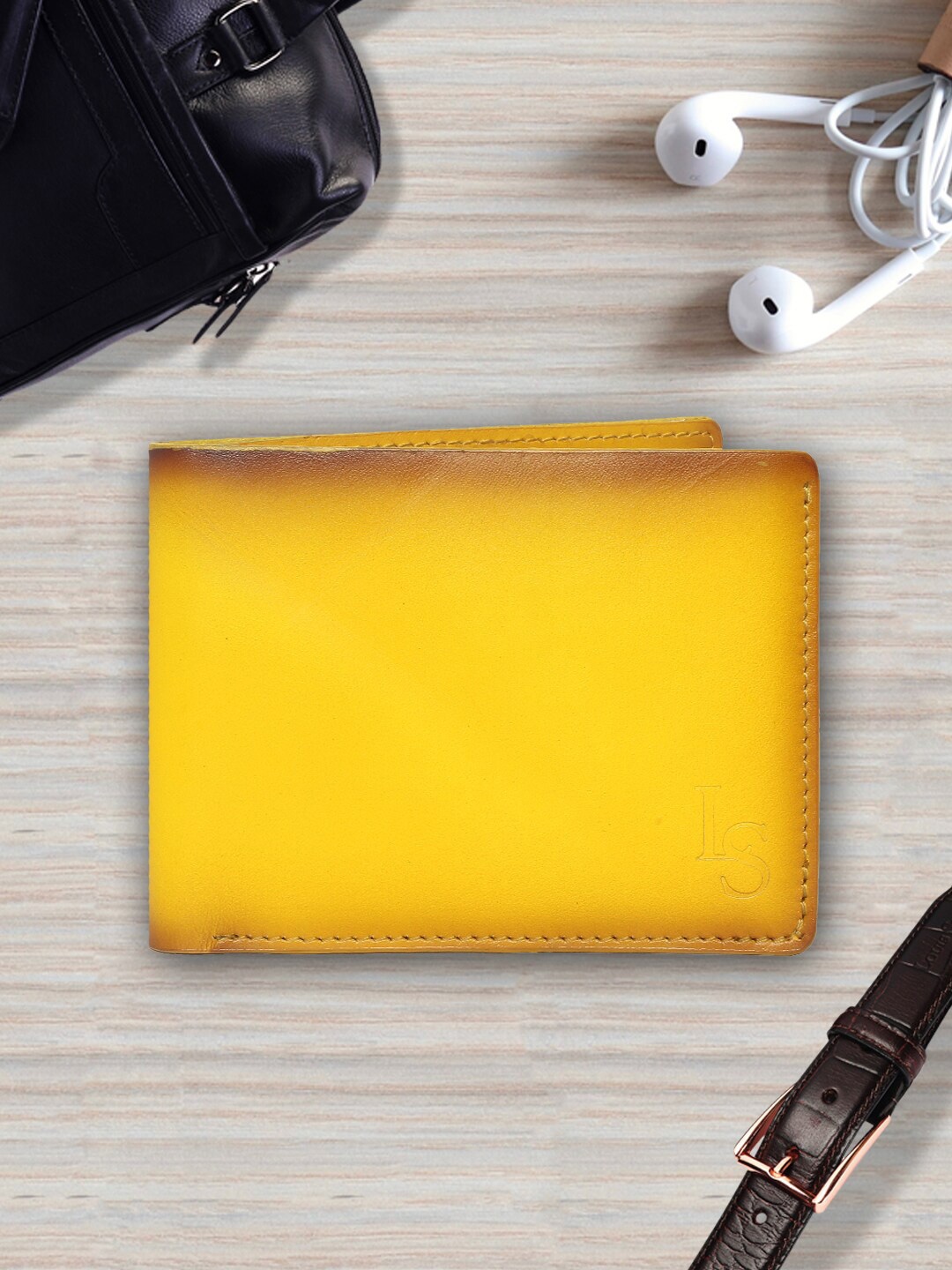 

LOUIS STITCH Men Leather Two Fold Wallet, Yellow
