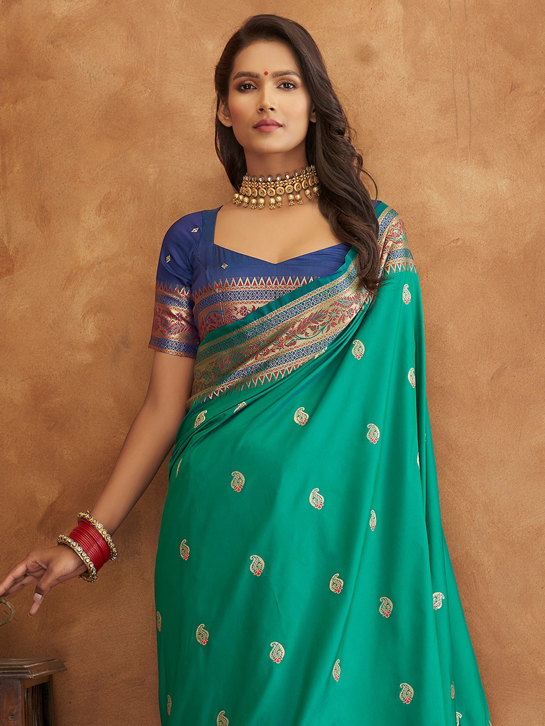 

KARAGIRI Ethnic Motifs Zari Silk Blend Banarasi Saree, Peach