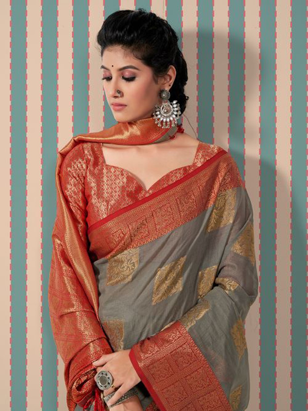 

KARAGIRI Ethnic Motifs Zari Silk Blend Banarasi Saree, Grey