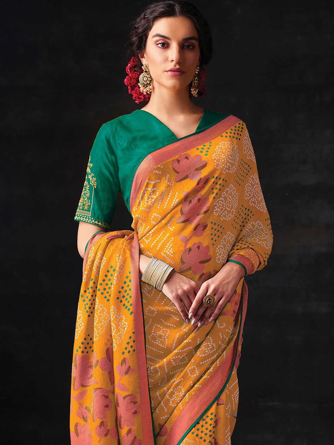 

KARAGIRI Floral Brasso Khadi Saree, Green