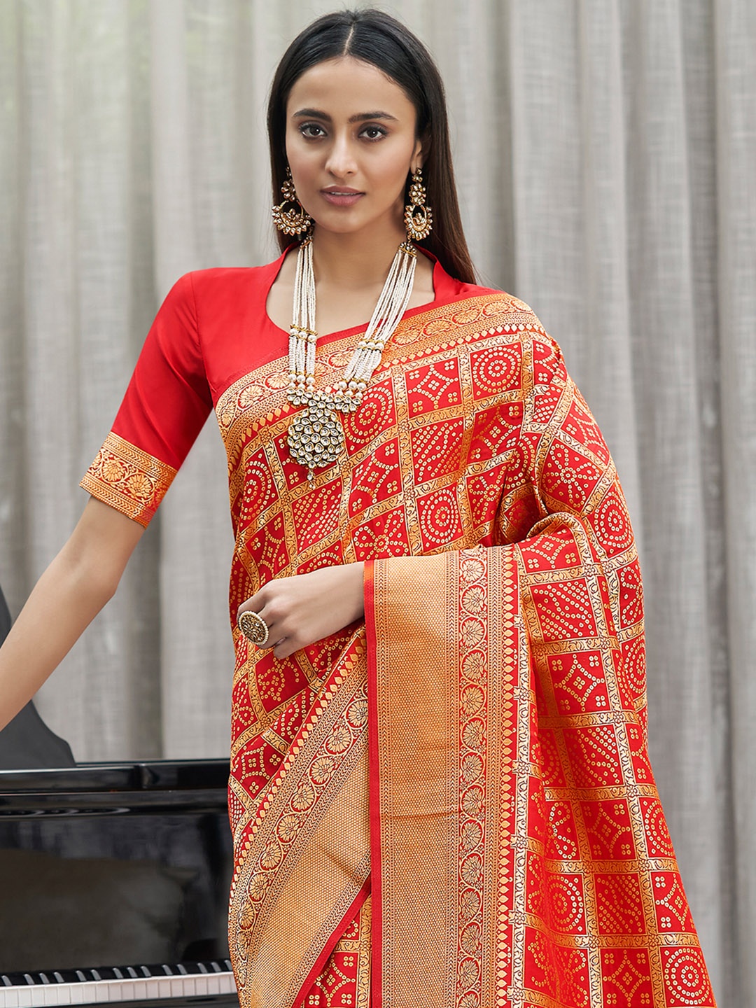 

KARAGIRI Ethnic Motifs Zari Kanjeevaram Saree, Red