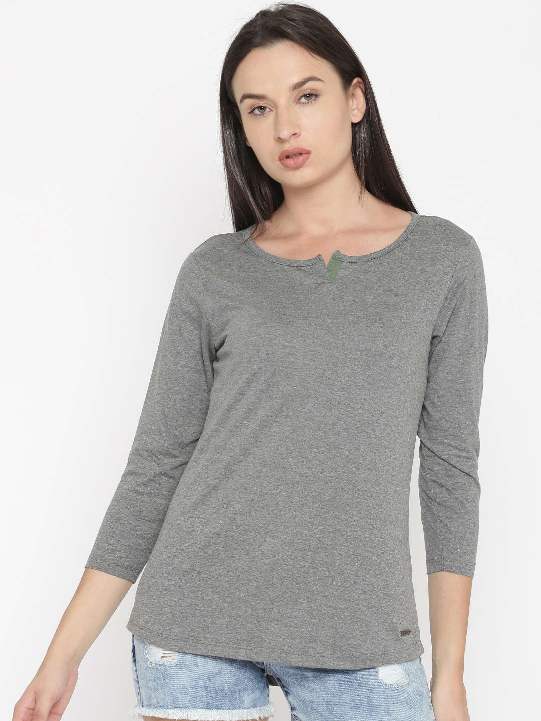 

Roadster Women Grey Solid Henley Neck T-shirt