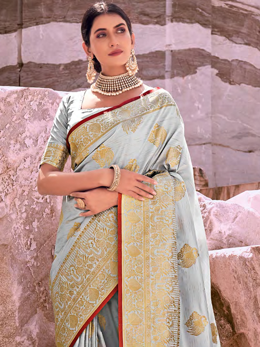 

KARAGIRI Ethnic Motifs Zari Silk Blend Banarasi Saree, Peach