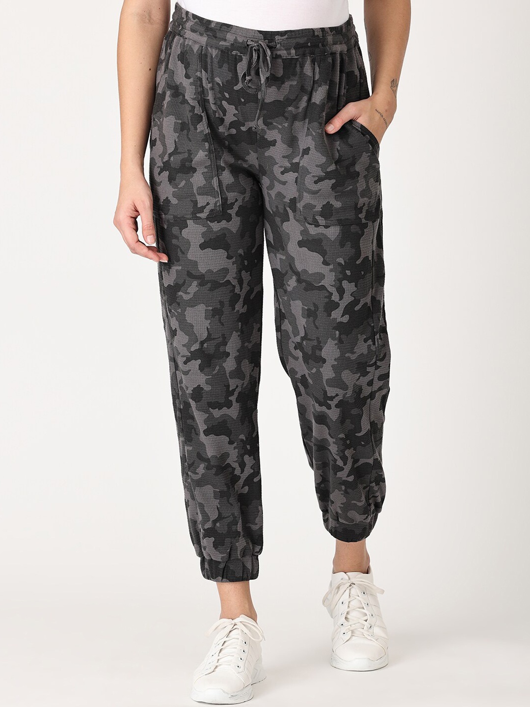 

The Mom Store Women Camouflage Cotton Maternity Jogger, Grey