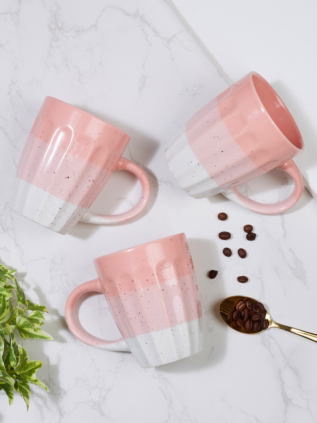 

HomeTown Emilia Pink & White Set of 3 Printed Ceramic Glossy Mugs 320ml Each