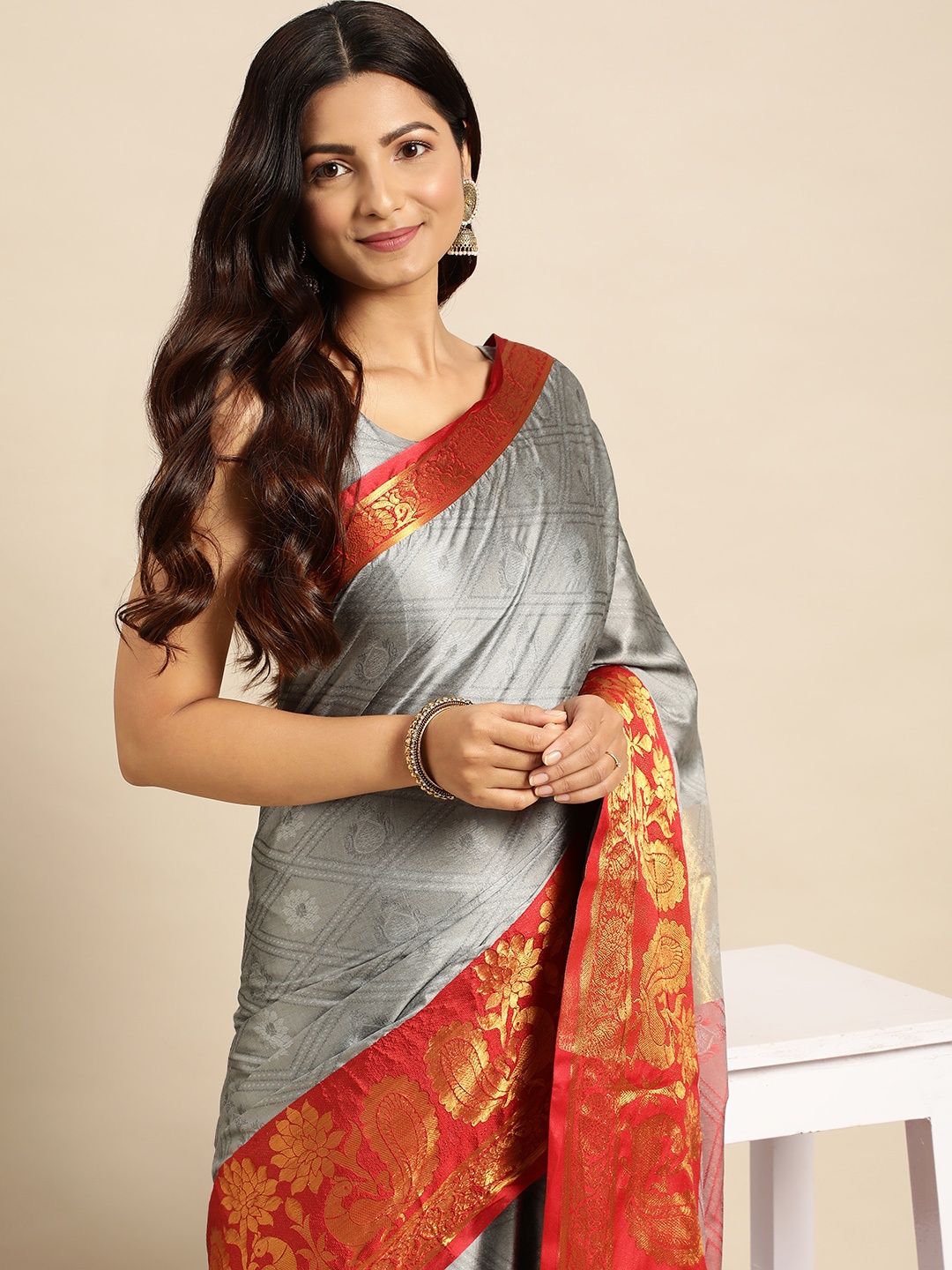 

nirja Fab Ethnic Motifs Silk Cotton Kanjeevaram Saree, Grey