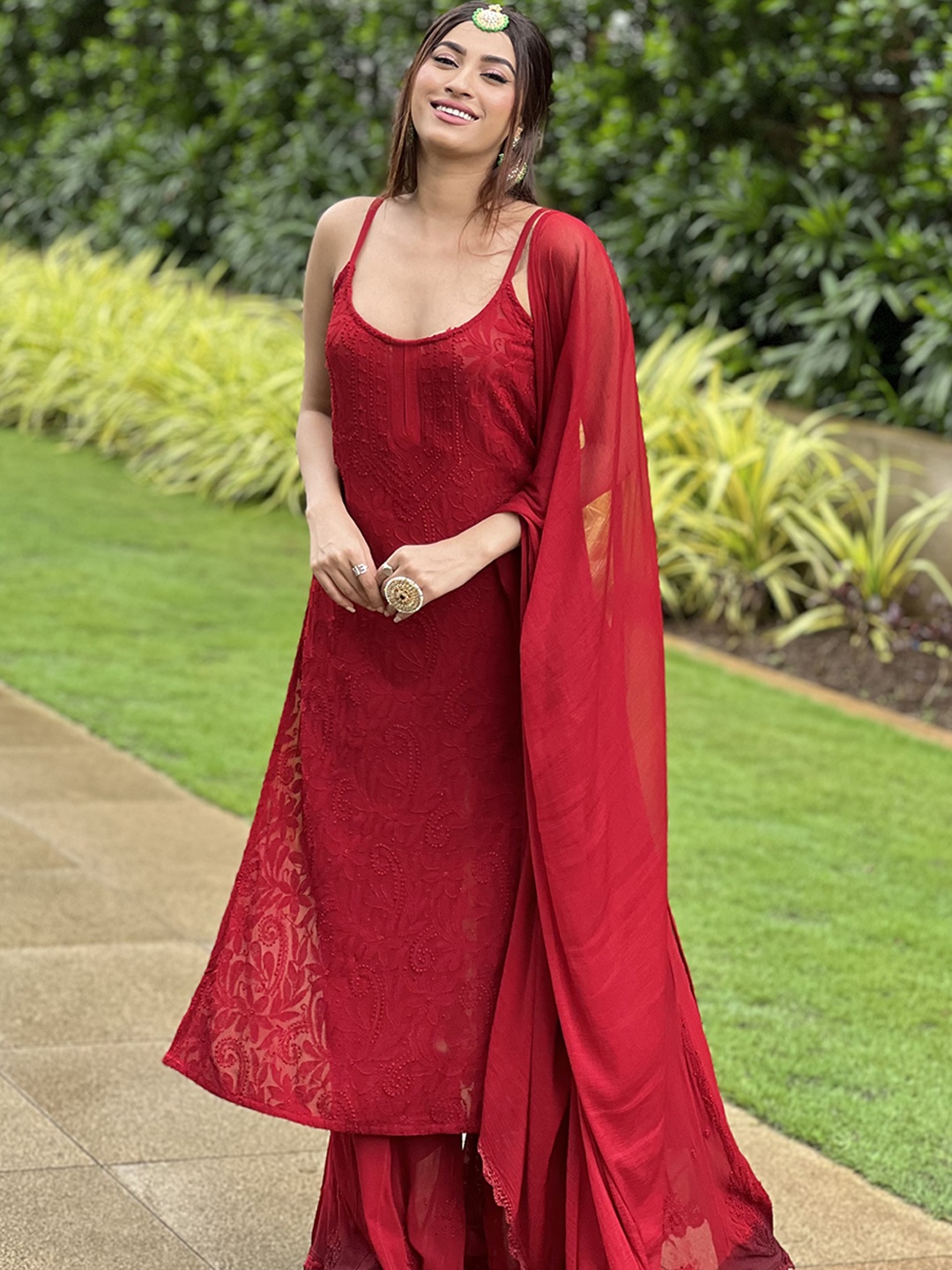 

LABEL AISHWARYRIKA Handloom Georgette Kurta, Red