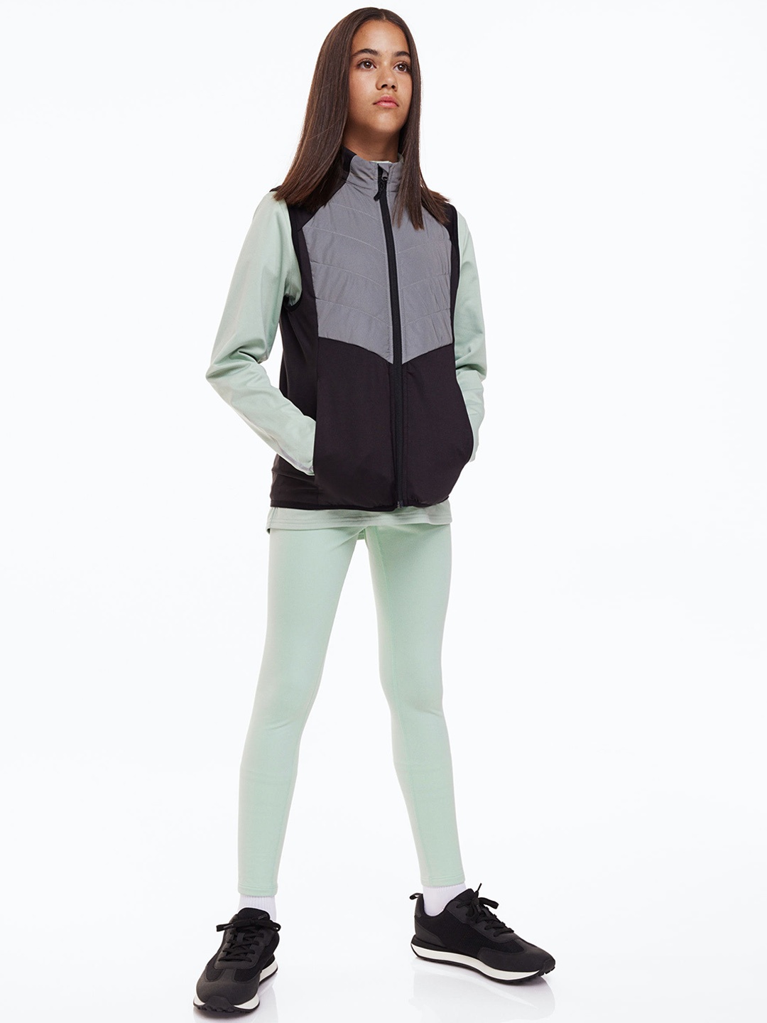 

H&M Girls Warm Sports Tights In DryMove, Green